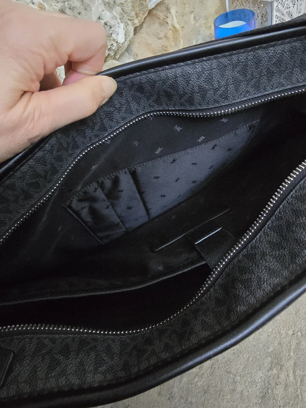 Michael Kors Men’s Dark Navy Blue Logo Messenger Bag